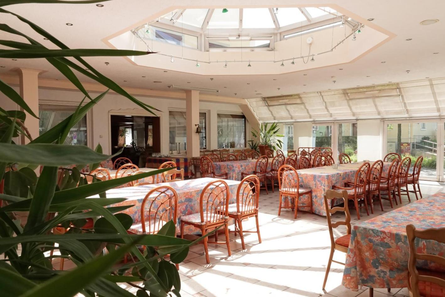Hotel-Restaurant Zum Kirschbaum 로텐도프 외부 사진