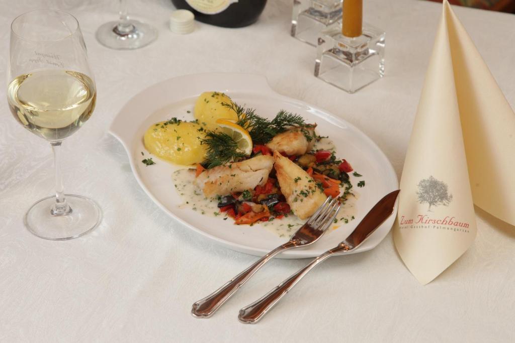 Hotel-Restaurant Zum Kirschbaum 로텐도프 외부 사진